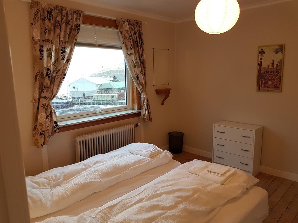 Budget Guesthouse Borgustova Vestmanna Екстер'єр фото