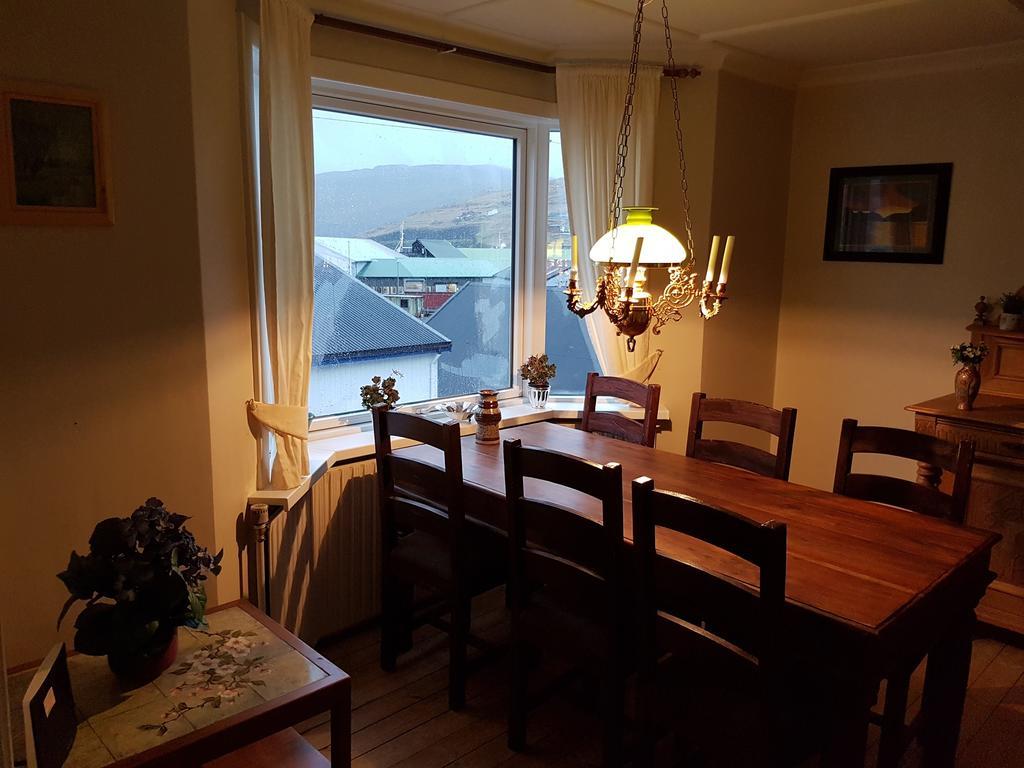 Budget Guesthouse Borgustova Vestmanna Екстер'єр фото