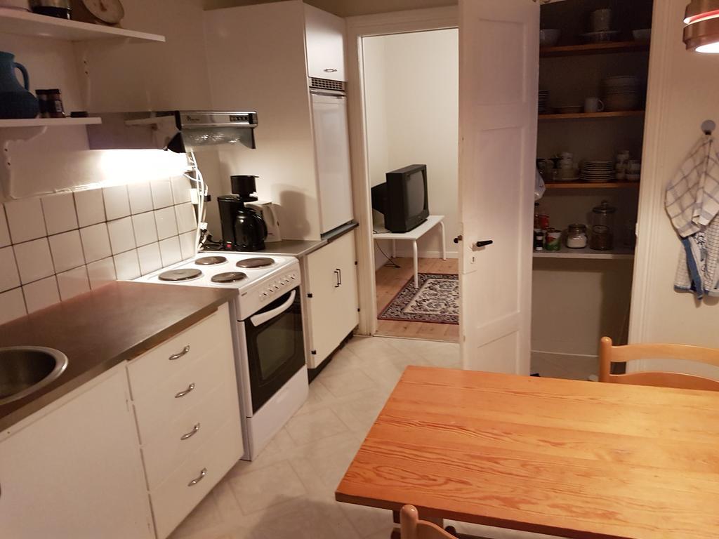 Budget Guesthouse Borgustova Vestmanna Екстер'єр фото